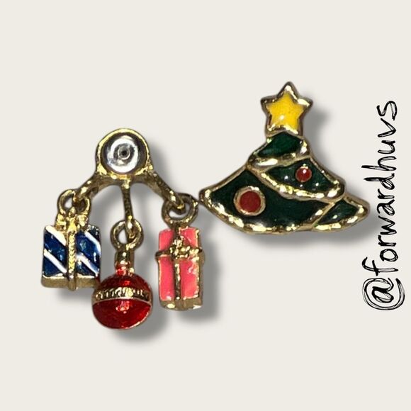 Vintage Two-Piece Christmas Tree Earrings – Enamel – Dangling Gift & Ornament Ch - Picture 4 of 7